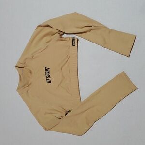UF Sport Butter Yellow Crop Top Long Sleeves Size Size S/M